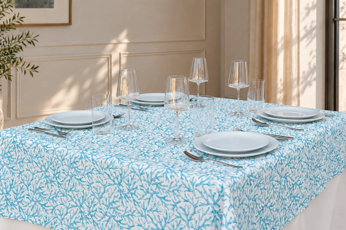 Mantel Antimanchas Corales Azul Celeste y Blanco Estilo Elegante