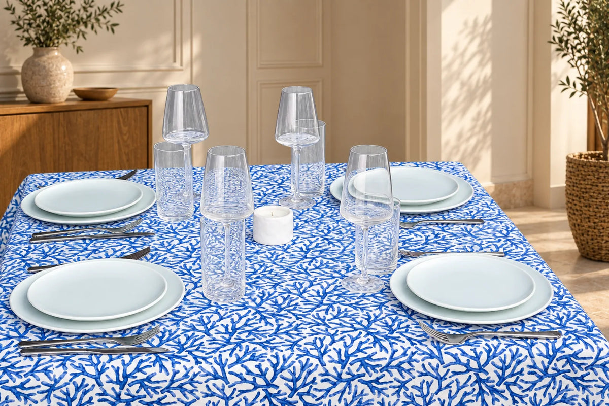 Mantel Antimanchas Coral Azul Fondo Blanco Estilo Marinero