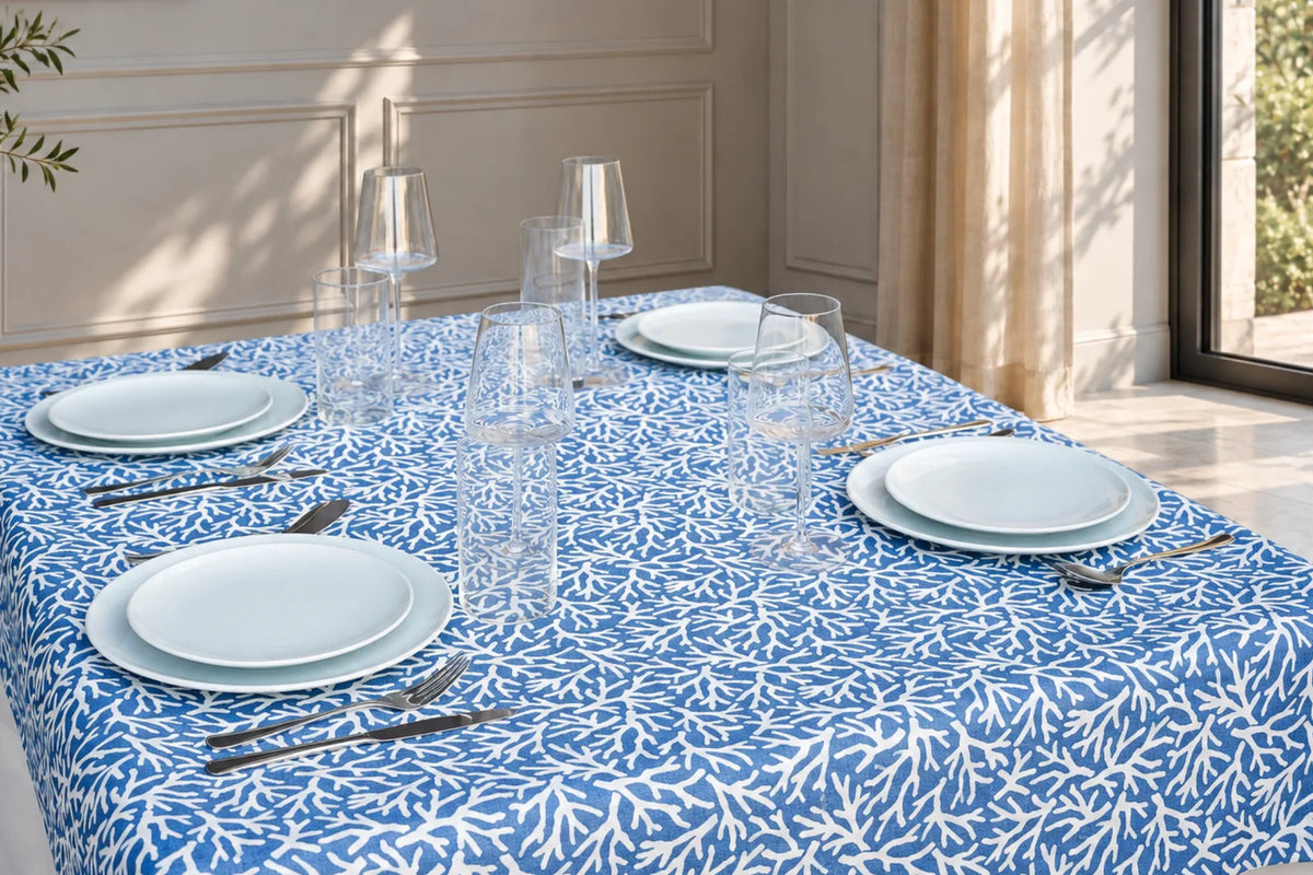 Mantel Antimanchas Corales Blanco y Azul Estilo Elegante