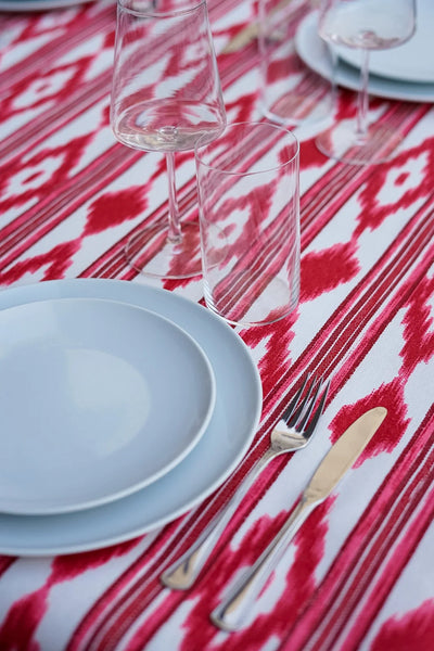 Mantel Antimanchas Estampado Ikat Rojo y Blanco