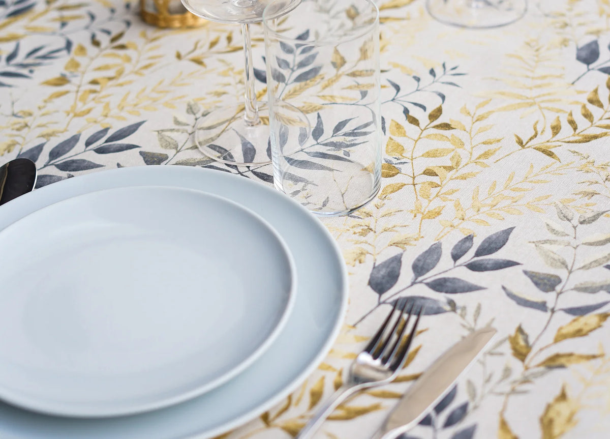 Mantel Antimanchas Botánico Hojas de Jacquard Beige y Dorado