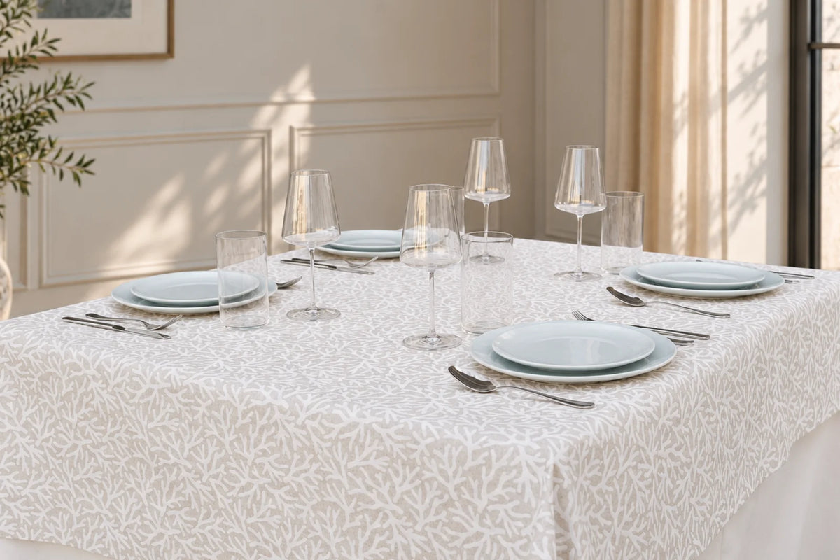 Mantel Resinado Estampado Coralino Beige Natural y Blanco Estilo Elegante