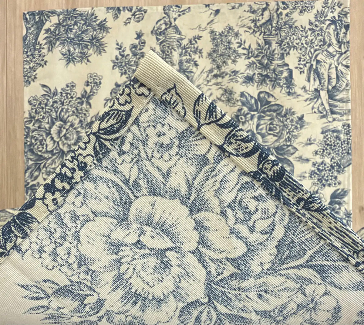 Mantel Individual Resinado Toile de Jouy