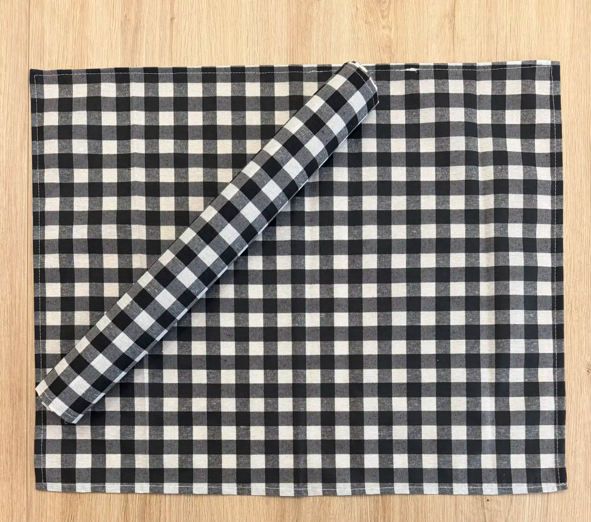 Mantel Individual Resinado Vichy Negro