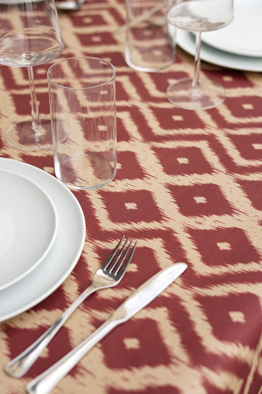 Mantel Resinado de Diseño Ikat Geométrico Rojo Granate